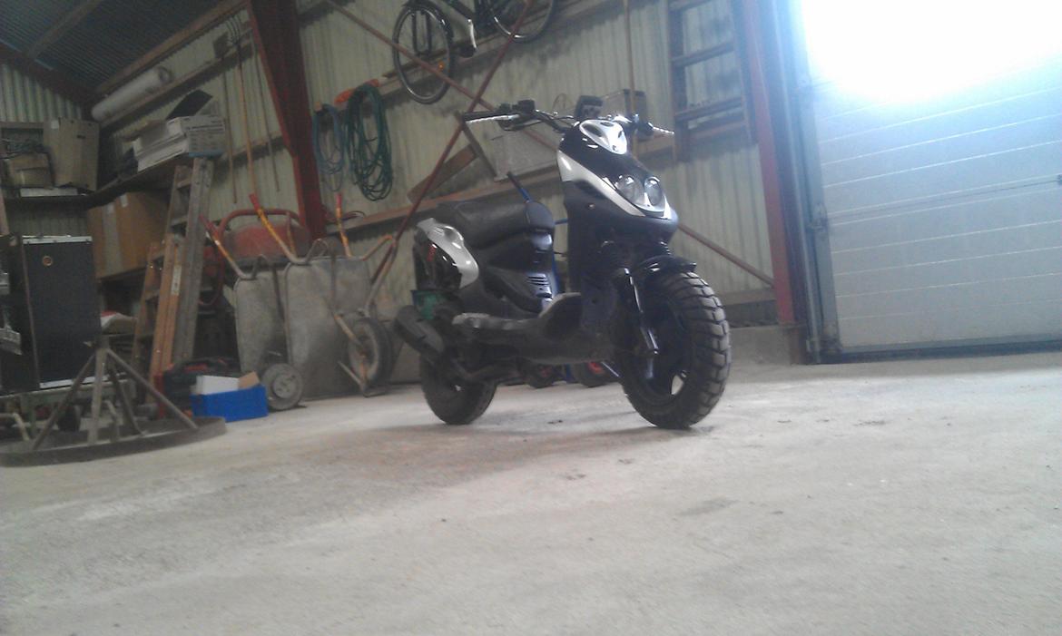 PGO PMX Naked billede 2