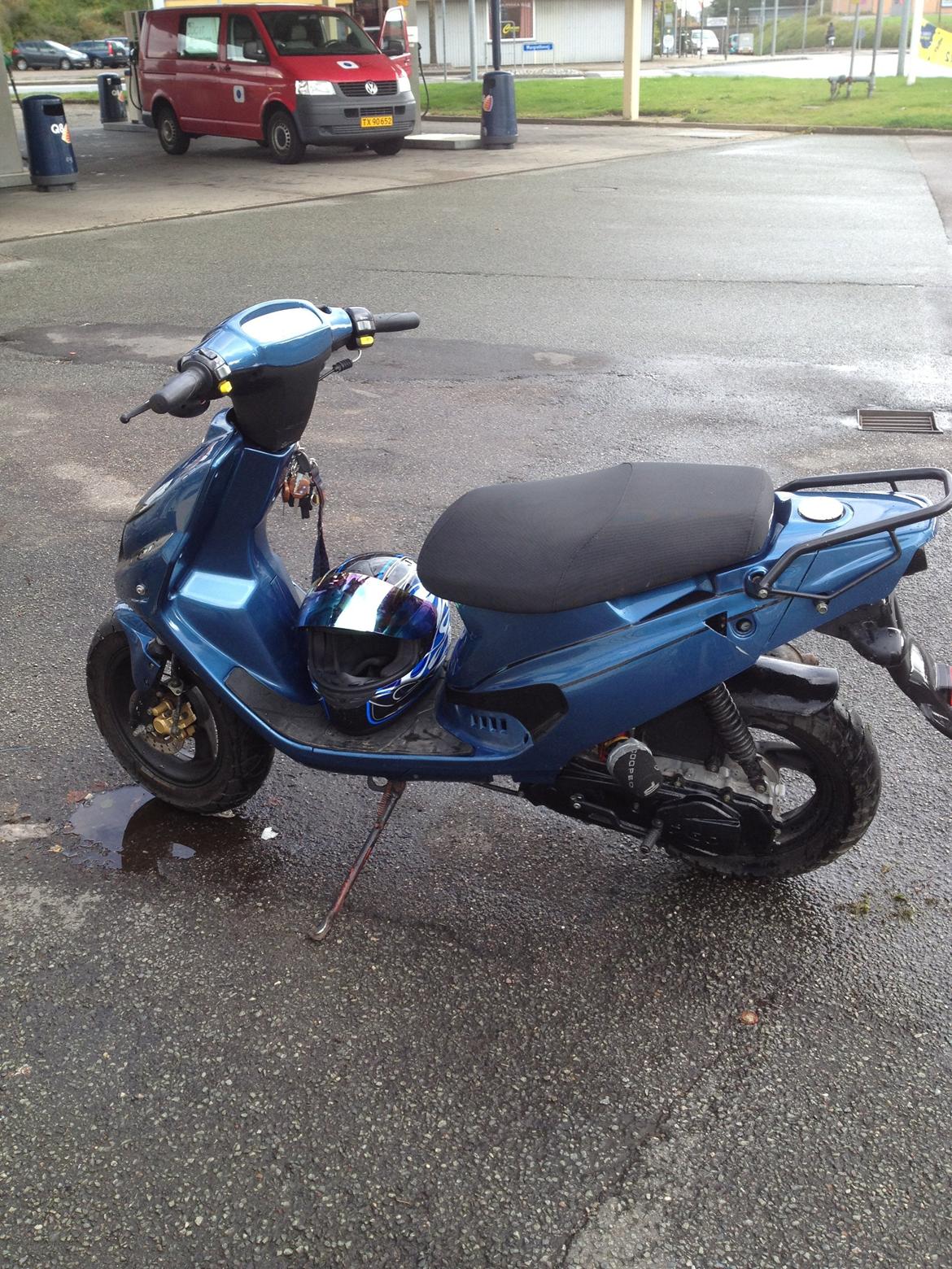 PGO hot 50 med tornado front billede 10