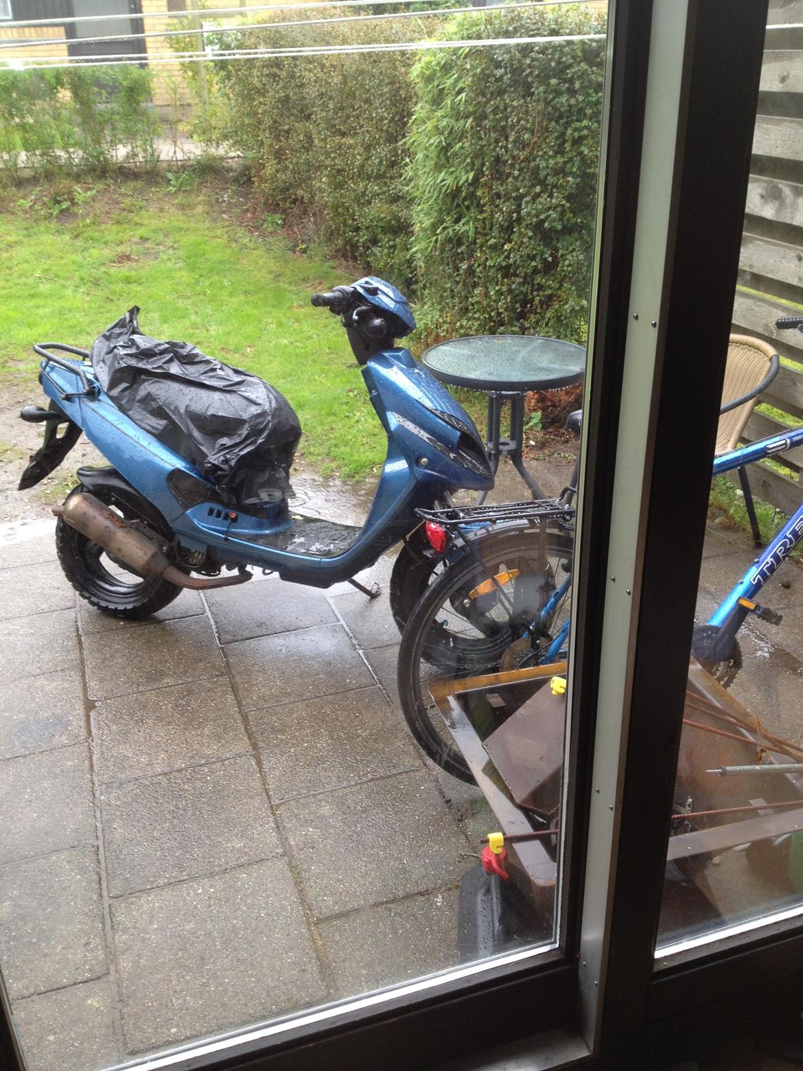 PGO hot 50 med tornado front - regnvejrs dag det kan den ik li.. billede 15