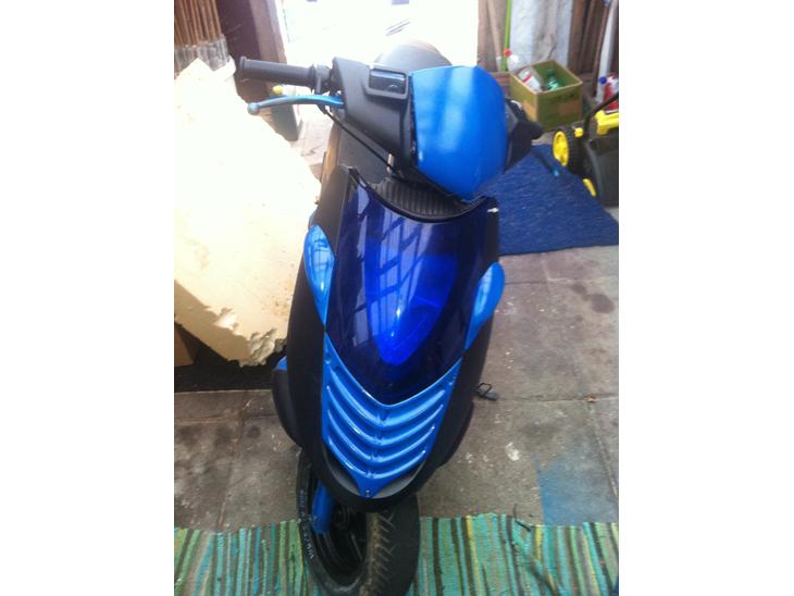 {{currentPhoto.altText}} billede {{currentPhoto.number}}