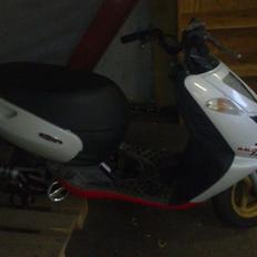 Aprilia Sonic AC