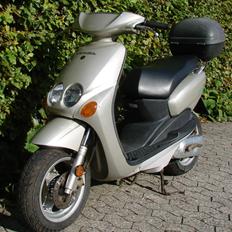 Yamaha Neos