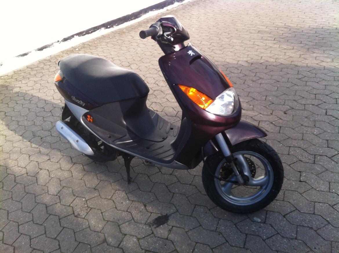 Peugeot vivacity 50 billede 2