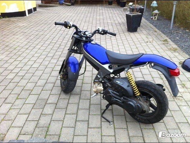Suzuki street magic - kusse magneten (byttet til jog r) billede 2