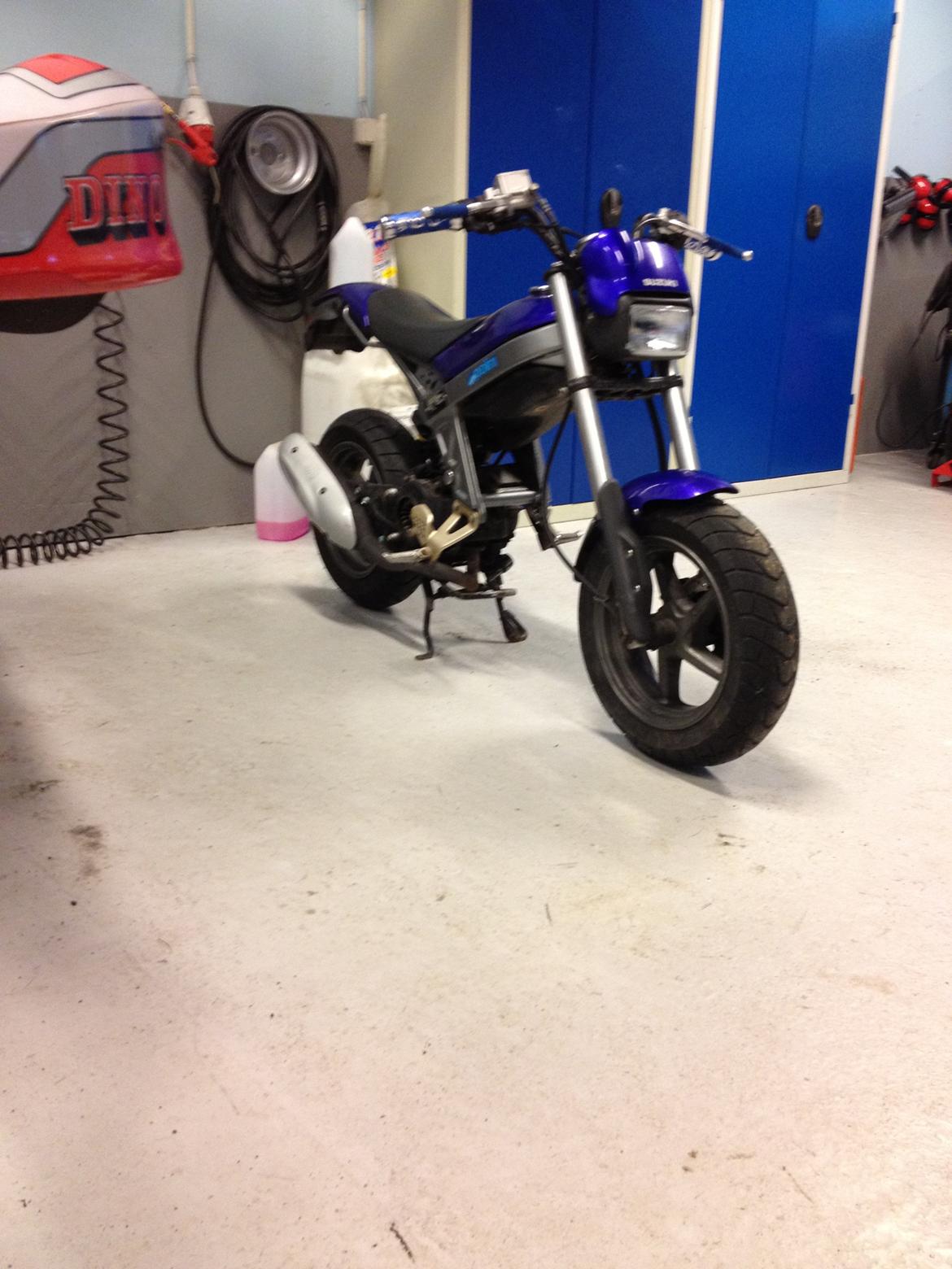 Suzuki street magic - kusse magneten (byttet til jog r) billede 8