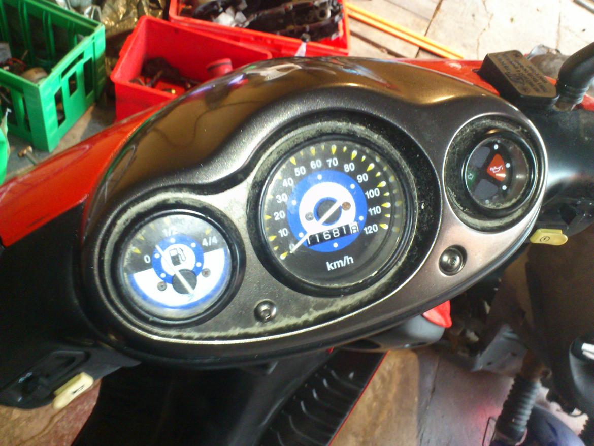 Suzuki kantana ac solgt billede 6