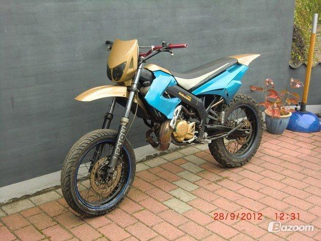 Derbi senda sm. billede 2