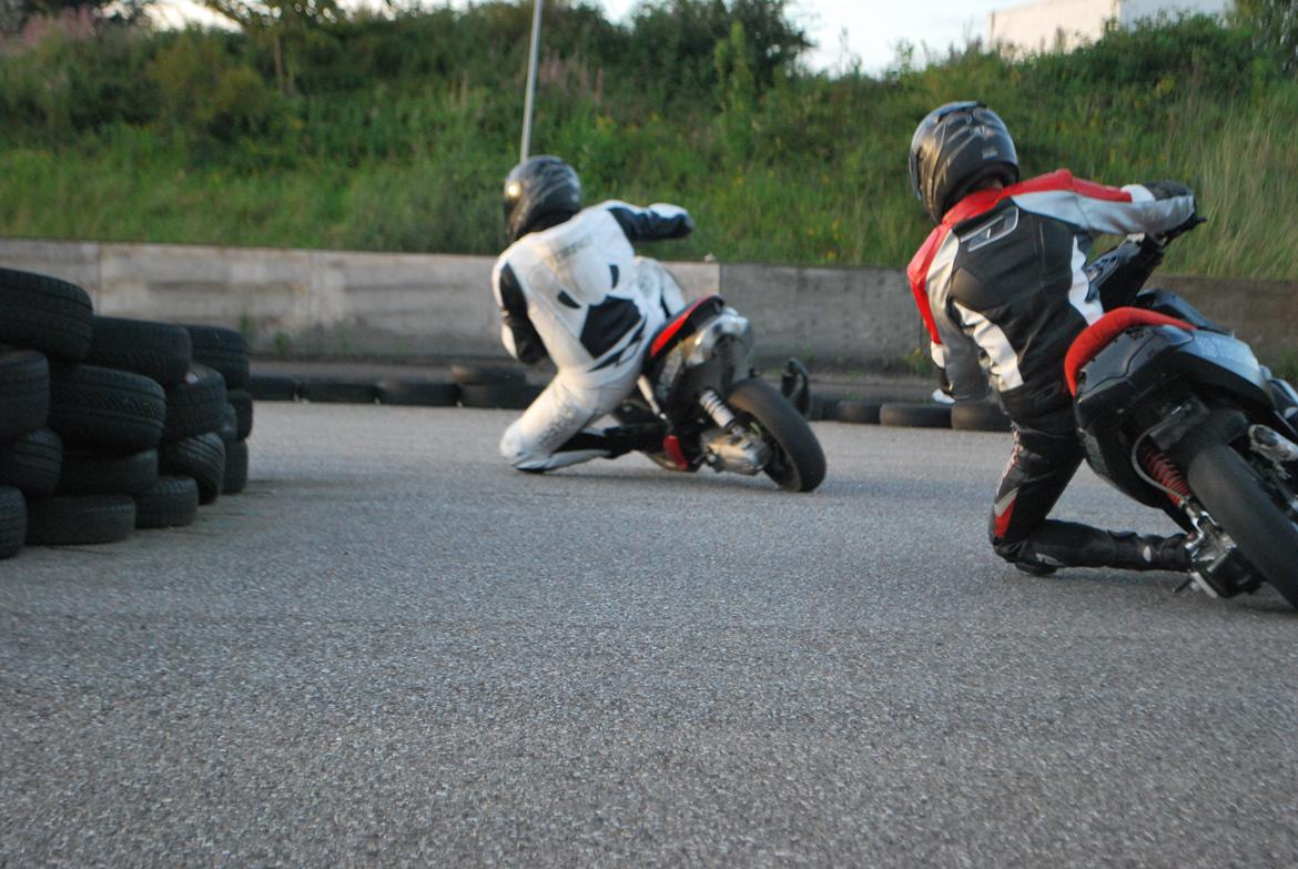 Yamaha Jog RR R/T - ude og træne lidt(:..  Sådan som de så ud før vinter renoveringen ! billede 19