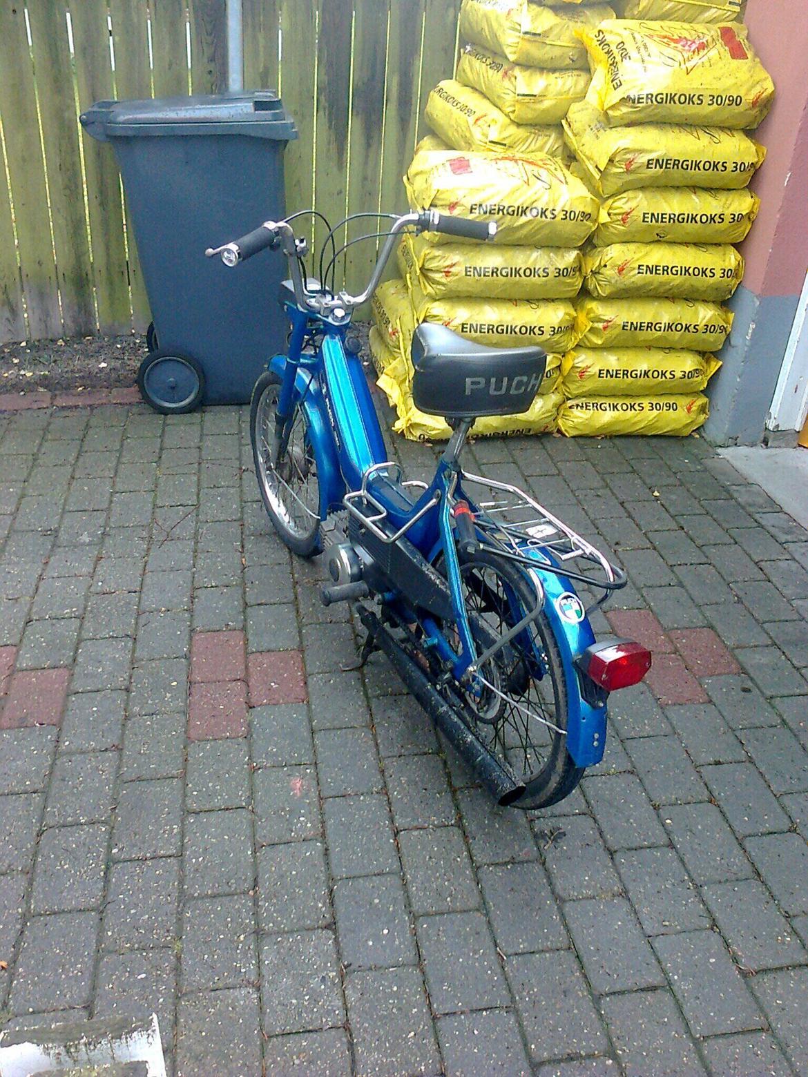 Puch Maxi K - Det er gøgl med sådan et klistermærke på bagskærmen.  billede 3