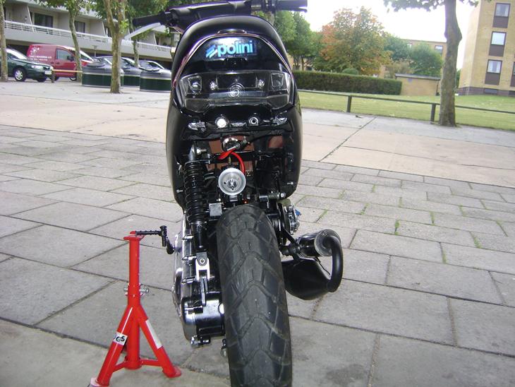 {{currentPhoto.altText}} billede {{currentPhoto.number}}