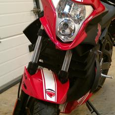 Malaguti Drakon NKD 50 Ducati Corse