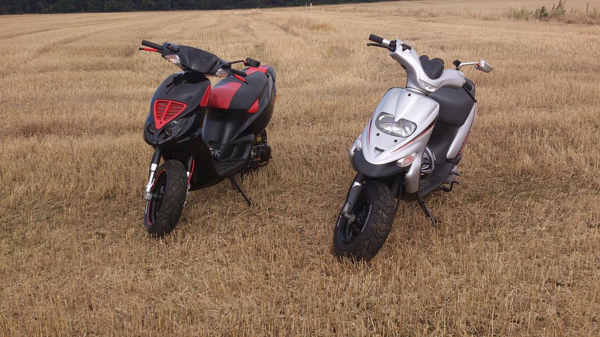 Piaggio NRG MC3 Sports Edition [Maja] - Min, og en kammerats Gilera Stalker billede 11