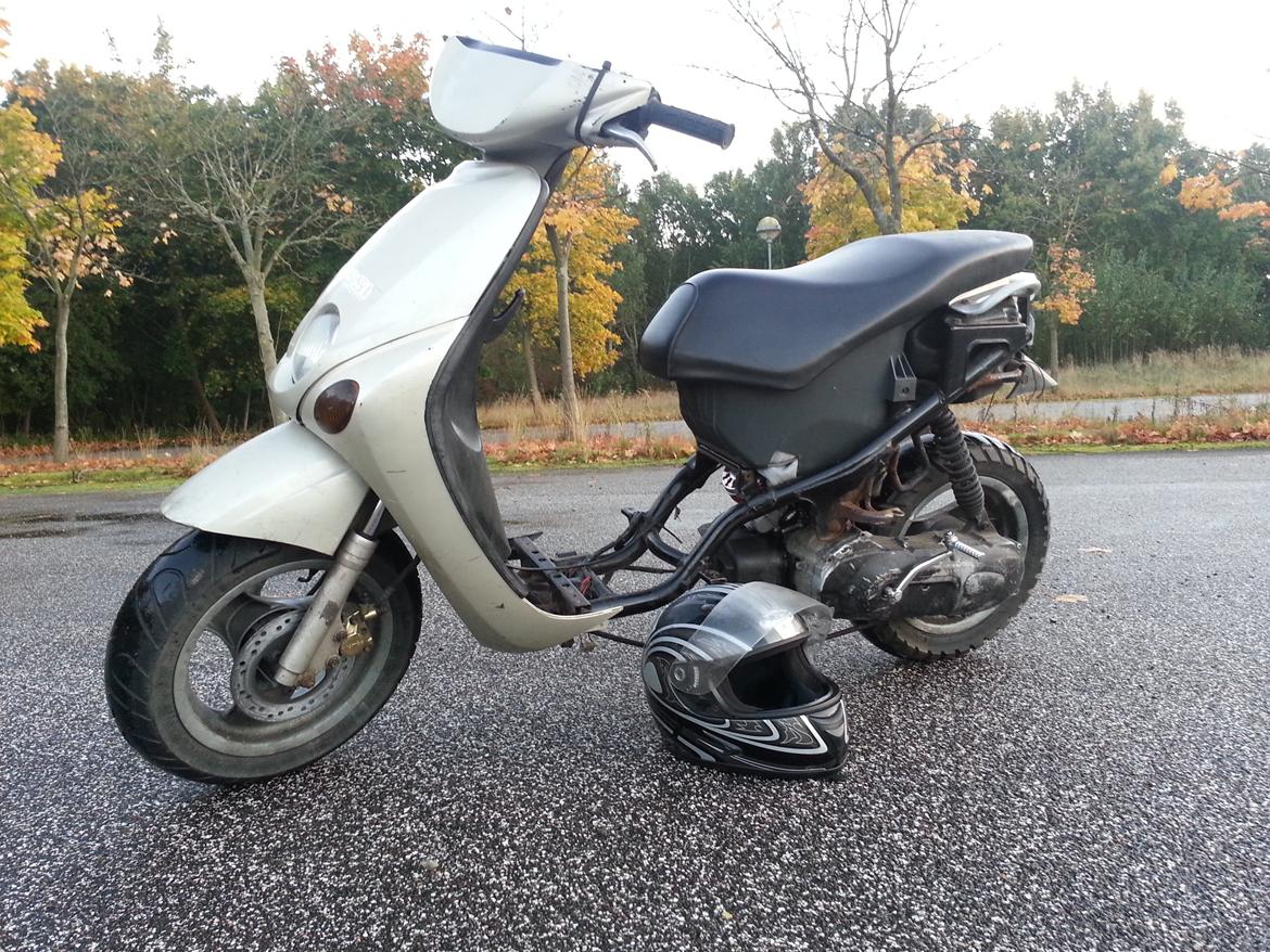 Yamaha Neos S6R (bjørnen billede 1