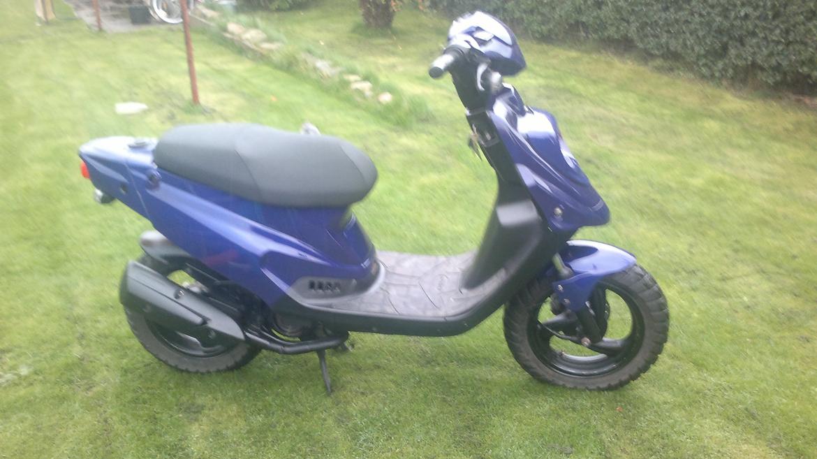 PGO hot 50 SOLGT billede 2