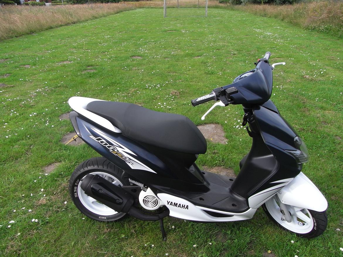 Yamaha Jog r (TOTALT SKADET ) - Savner den utrolig meget, der er så mange gode minder, i den maskine :( billede 2