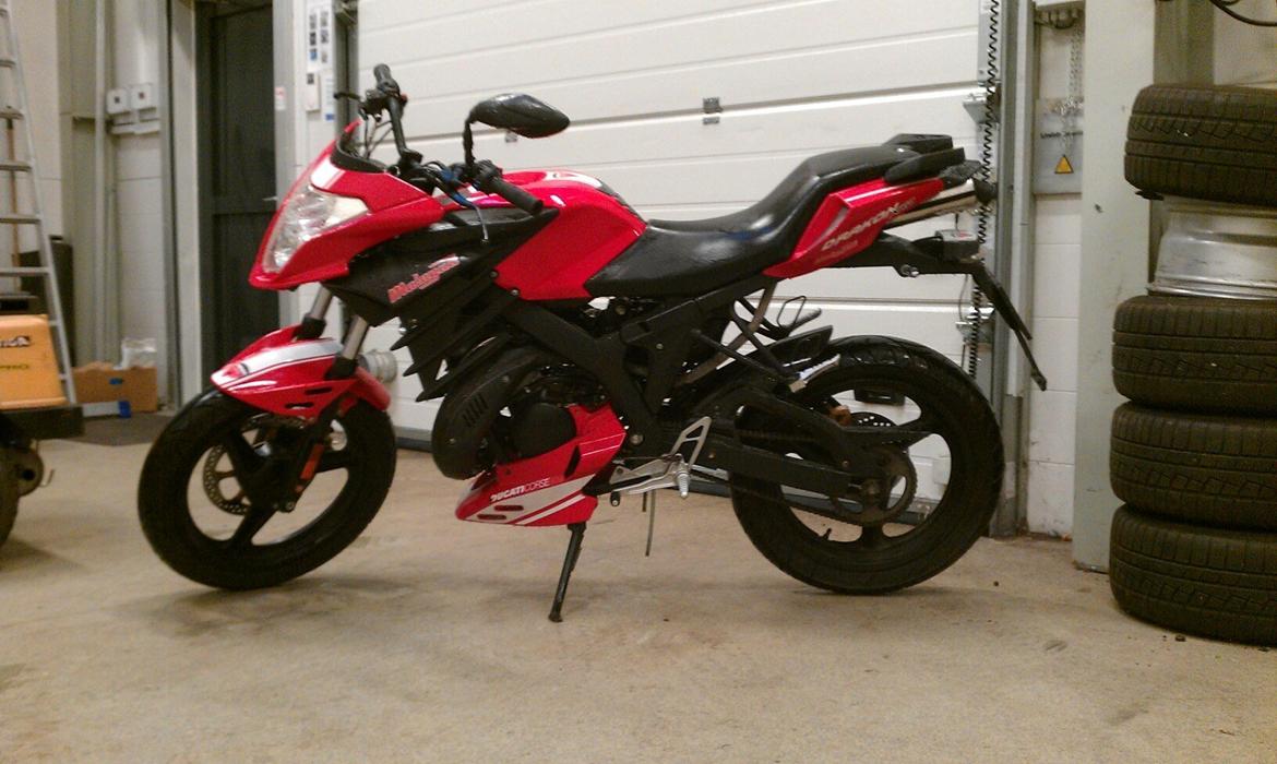 Malaguti Drakon NKD 50 Ducati Corse billede 8