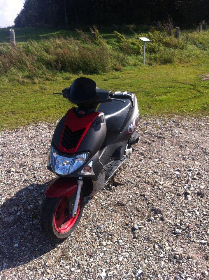 Kymco super 9 billede 1