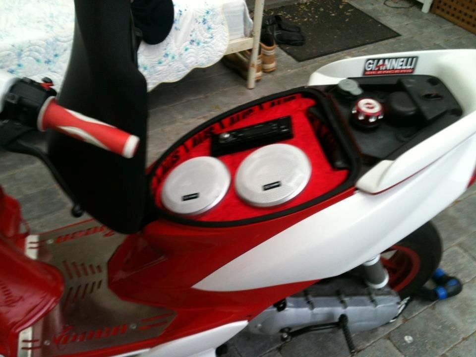 Yamaha Jog r tilsalg 8000 billede 10