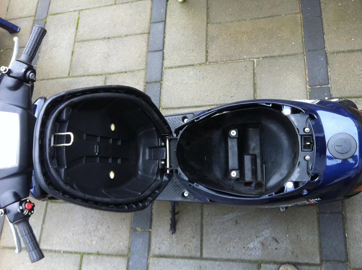 Yamaha Jog artistic special (SOLGT) billede 4