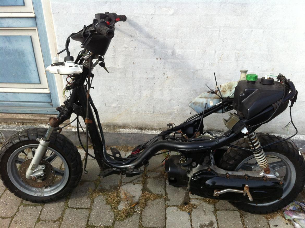 Yamaha den er solgt 9000 kr billede 1