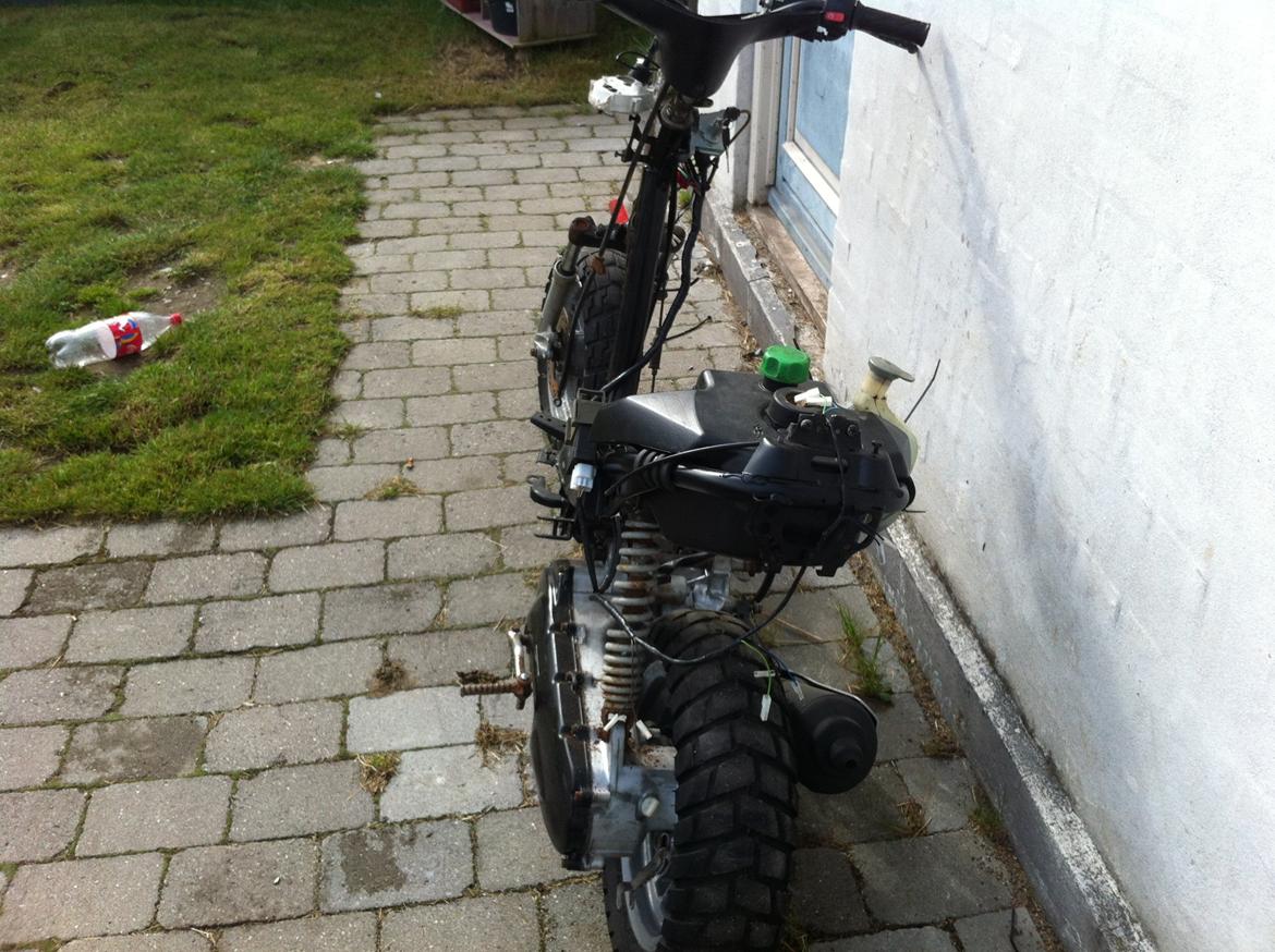 Yamaha den er solgt 9000 kr billede 2