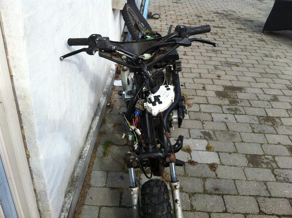 Yamaha den er solgt 9000 kr billede 3