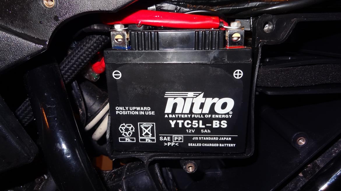Generic Trigger SM 50 - Nitro Gel batteri, 5 amp.

(En god del bedre end det originale Solong 4 amp. batteri til 90 kr.) billede 8