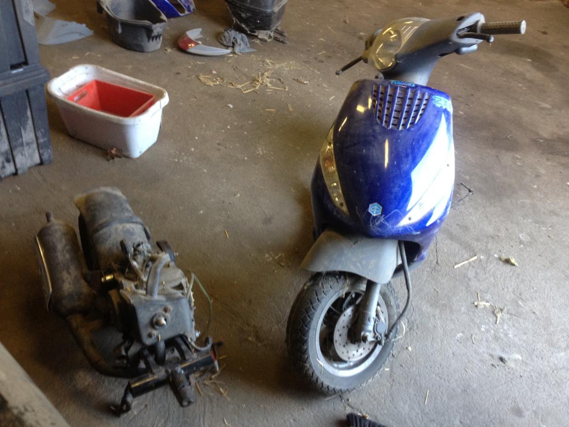 Piaggio Zip 2T Tilsalg - som den så ud da jeg købte den  billede 15