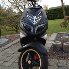 Peugeot Speedfight 2 AC (byttet til streetrox)