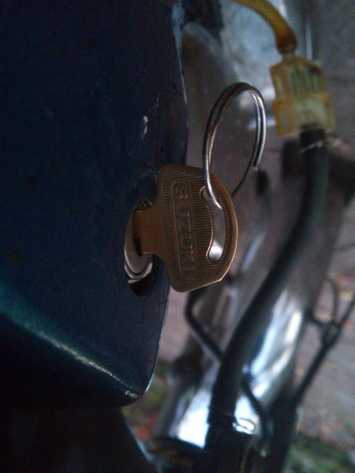 Suzuki K50 [Byttet] - Orginal nøgle :)  billede 6