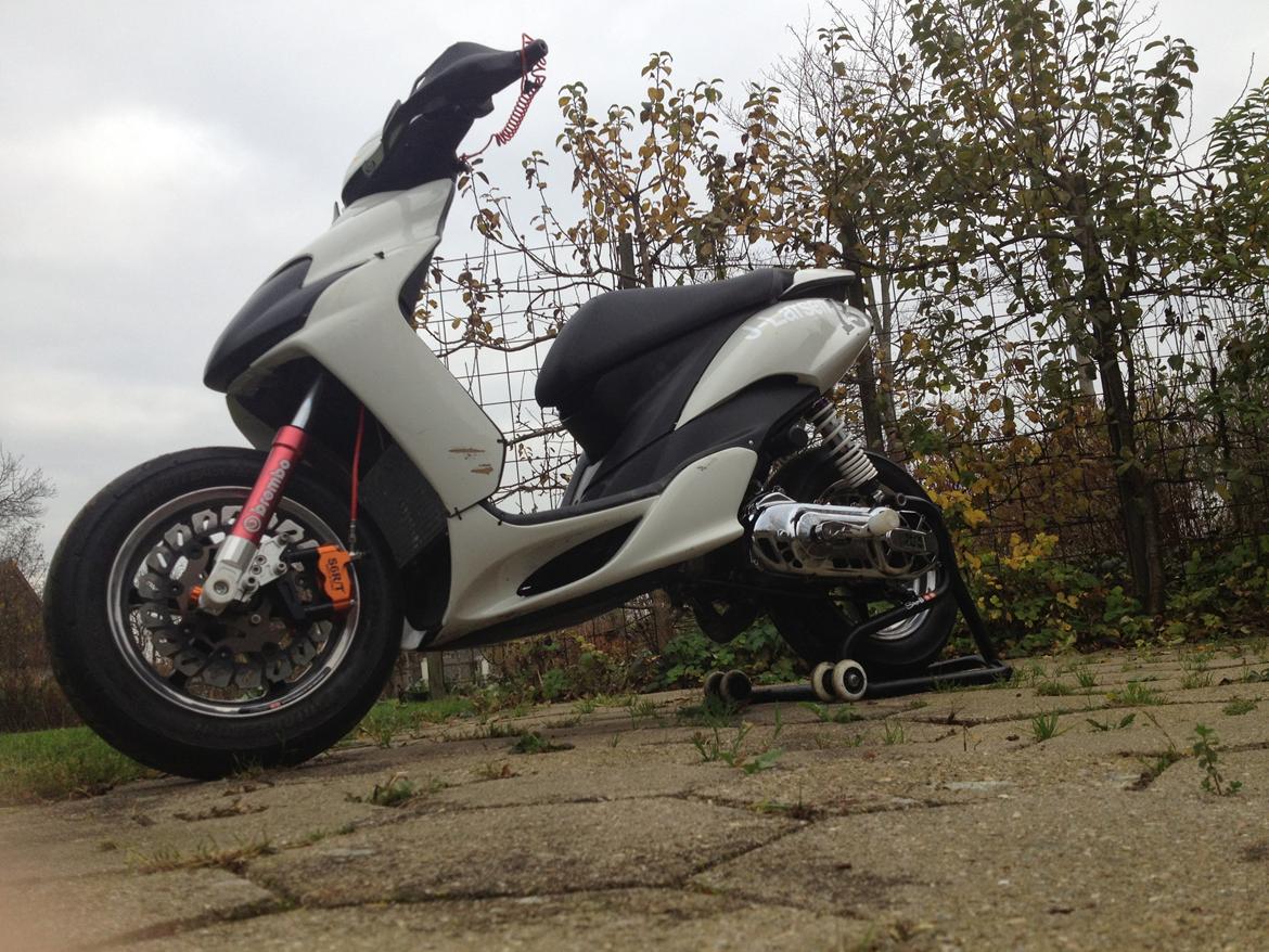 Yamaha Jog RR LC TS billede 7