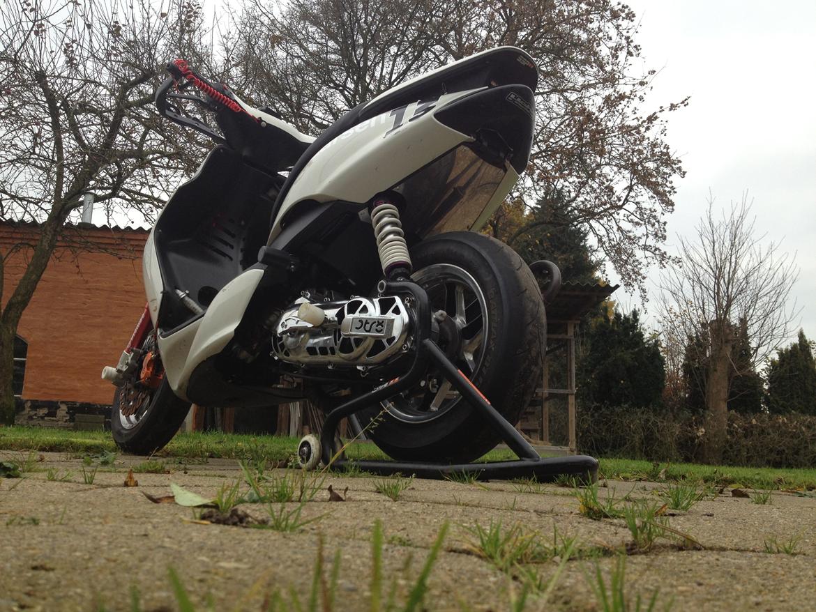 Yamaha Jog RR LC TS billede 12