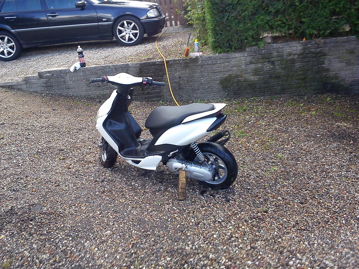 Yamaha jog r billede 4