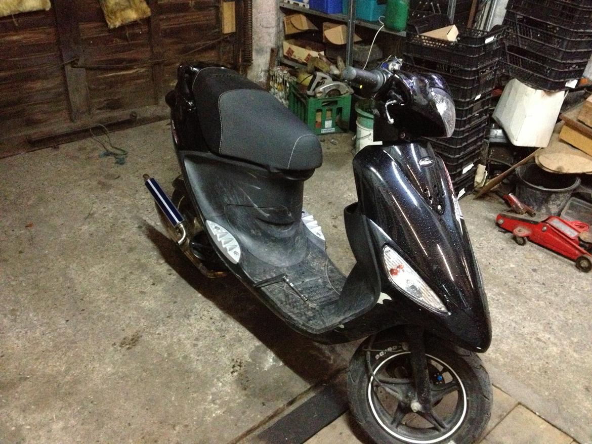 PGO Black magic billede 4