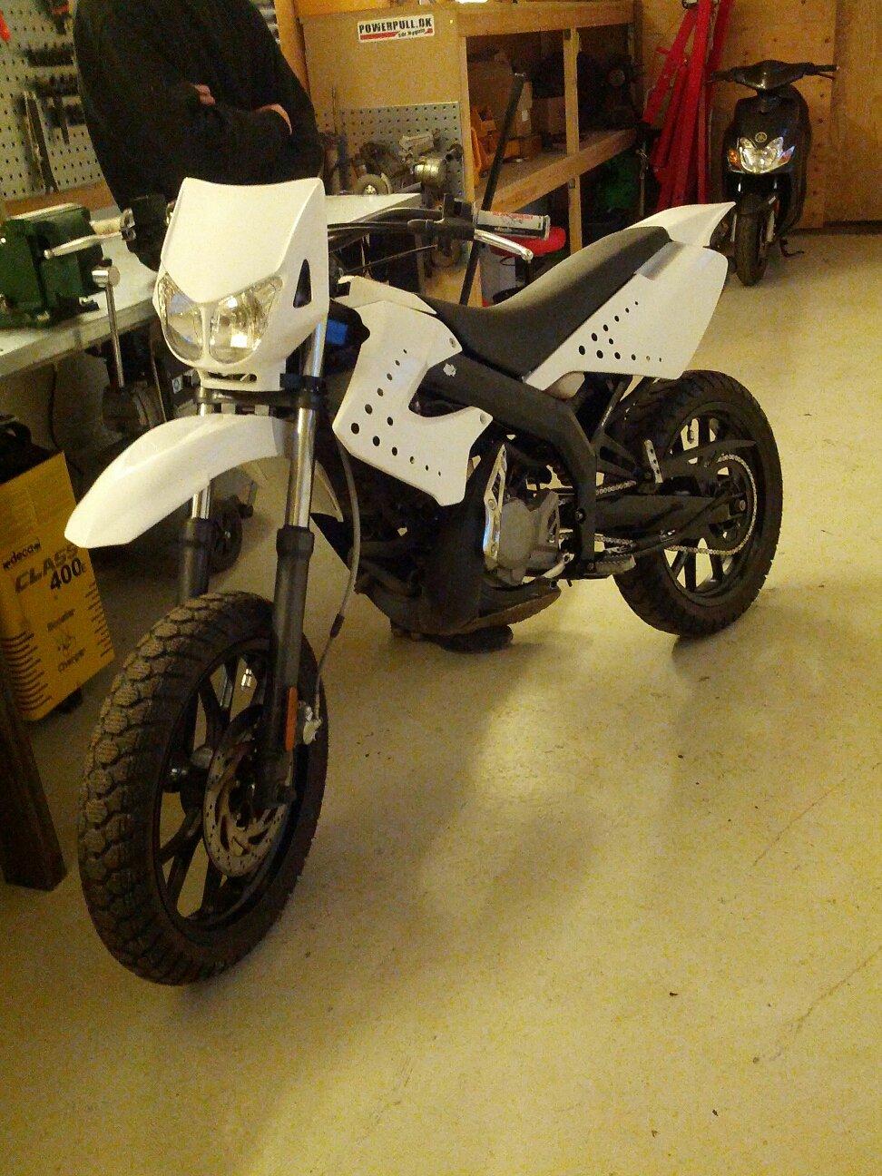 Derbi Senda billede 1