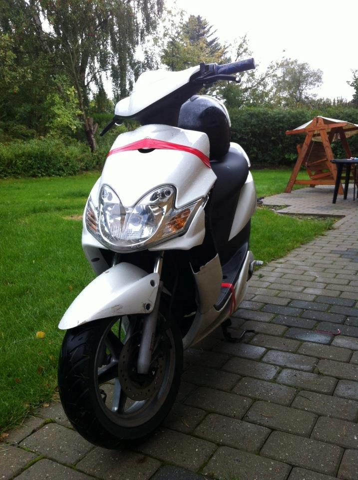 Yamaha Jog R (TOTAL SKADET!) - Efter ulykken. billede 4