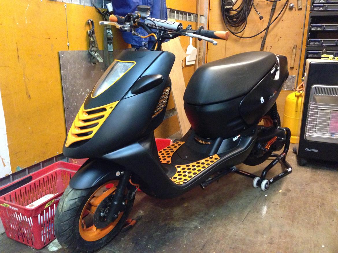 Aprilia sonic lc .bane racer. billede 3