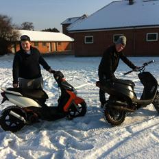 Yamaha Jog R (Kinky) Byttet til MHR SFX ;)