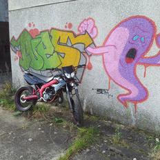 Derbi senda candy red