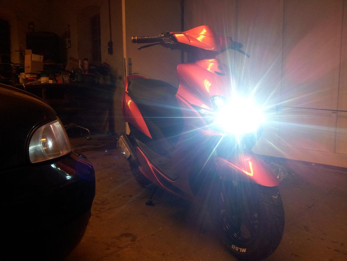 Yamaha Jog R Xenon - 6000k xenon lys. billede 2