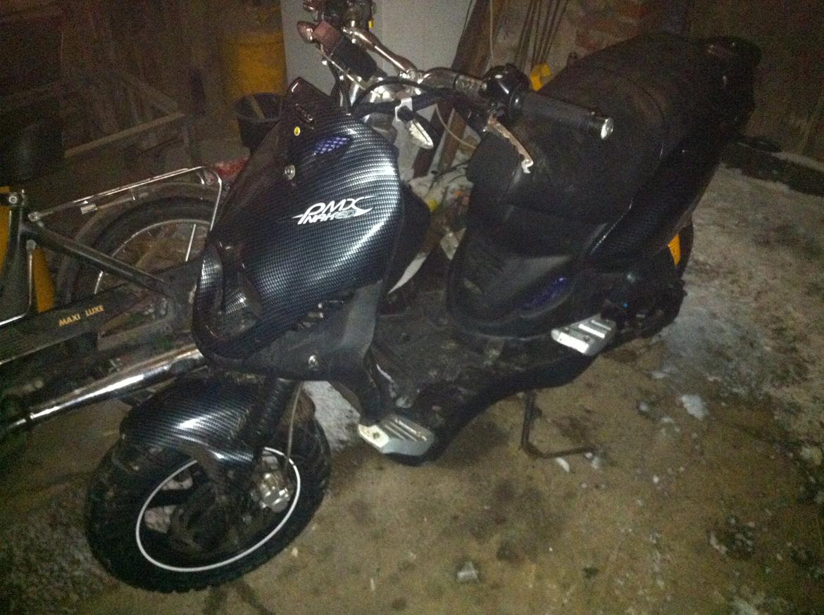 PGO pmx naked billede 2