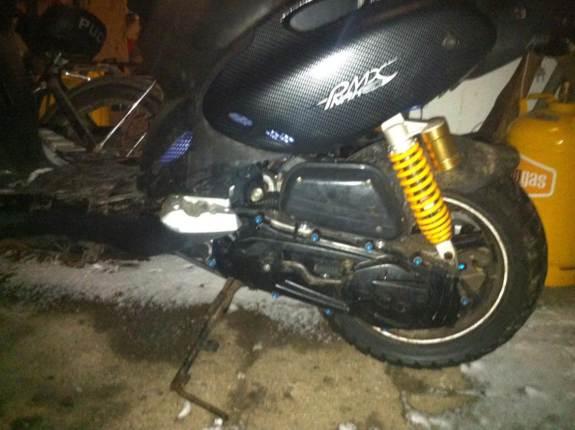 PGO pmx naked billede 5