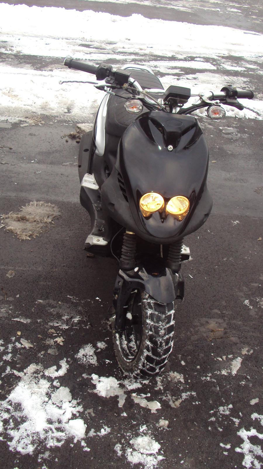 PGO Pmx Naked billede 6