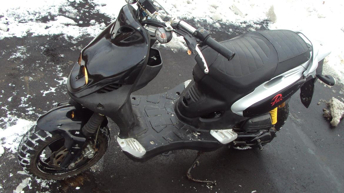 PGO Pmx Naked billede 7