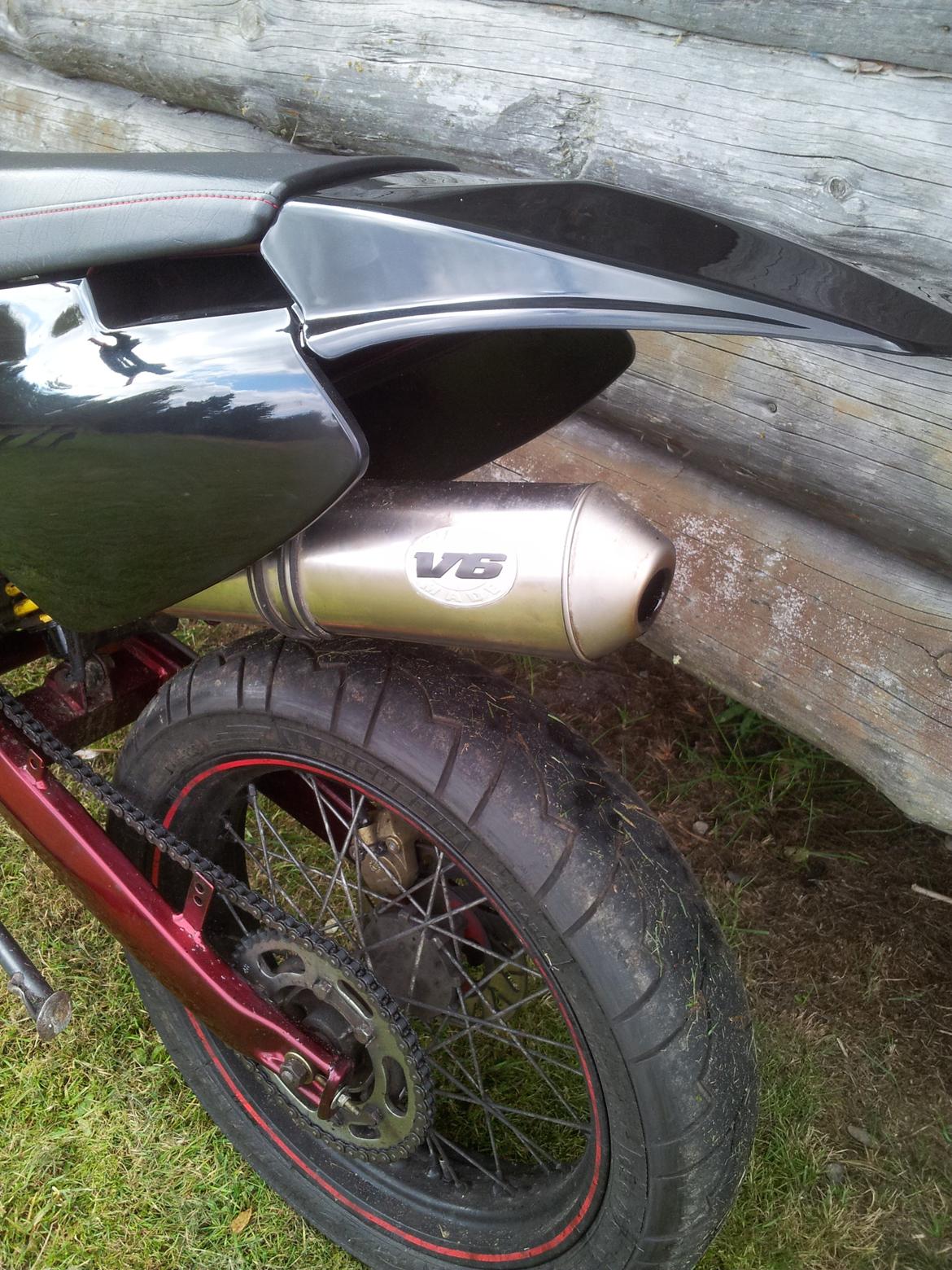 Derbi senda candy red billede 7