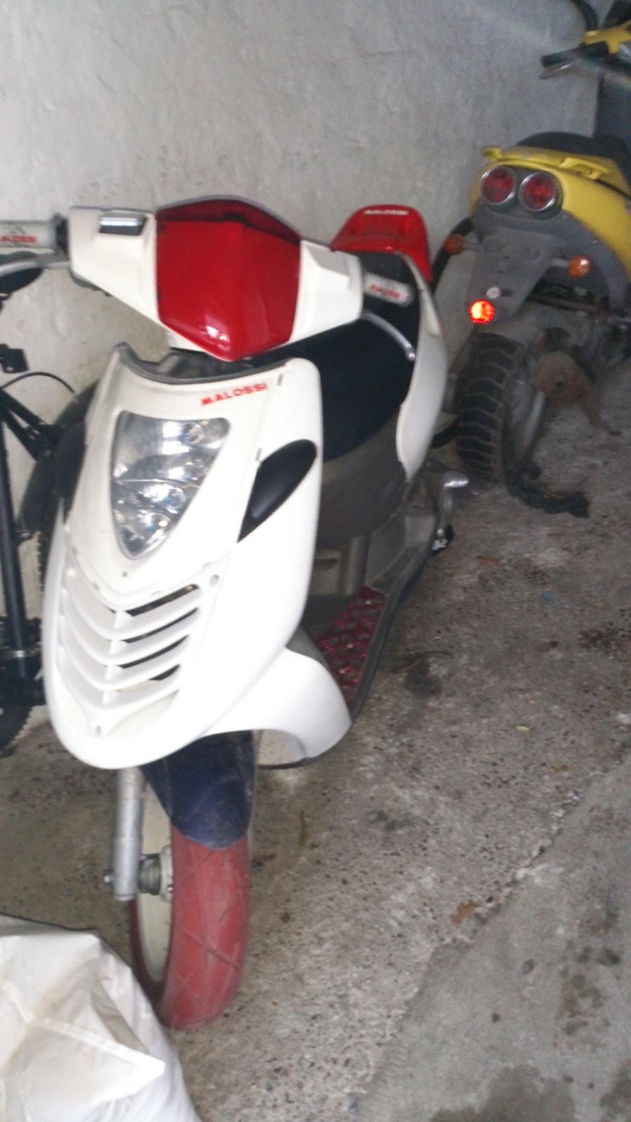 Aprilia Sonic - Hvide eller klare/gennemsigtige blinklys glas ville være godt. billede 4