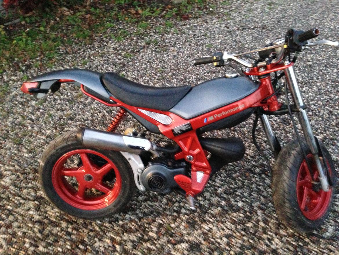 Suzuki Street Magic [Tidl. scooter] billede 2