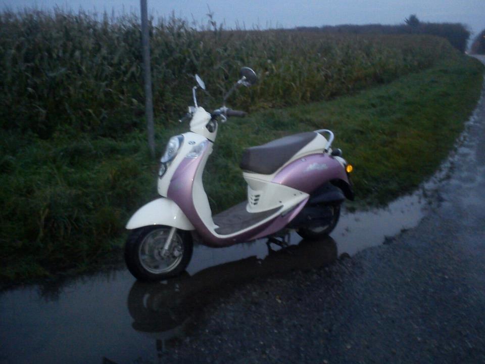 Sym Mio 50 - På tur i regnvejr! billede 3