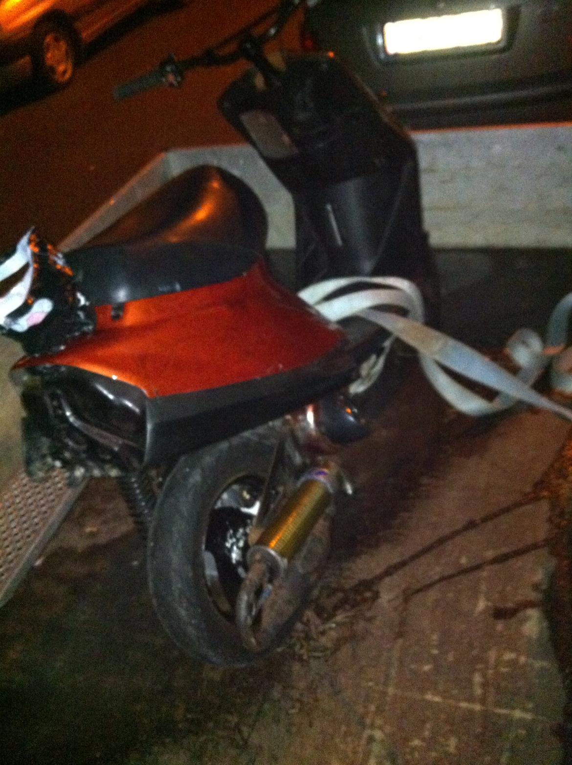 Yamaha Jog As Solgt for 3000 - Bagdelen, Jog as! billede 1