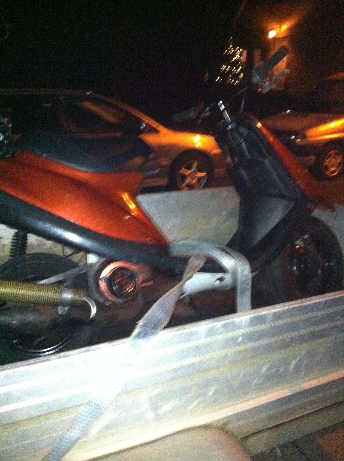 Yamaha Jog As Solgt for 3000 - Midten, Jog as! billede 3